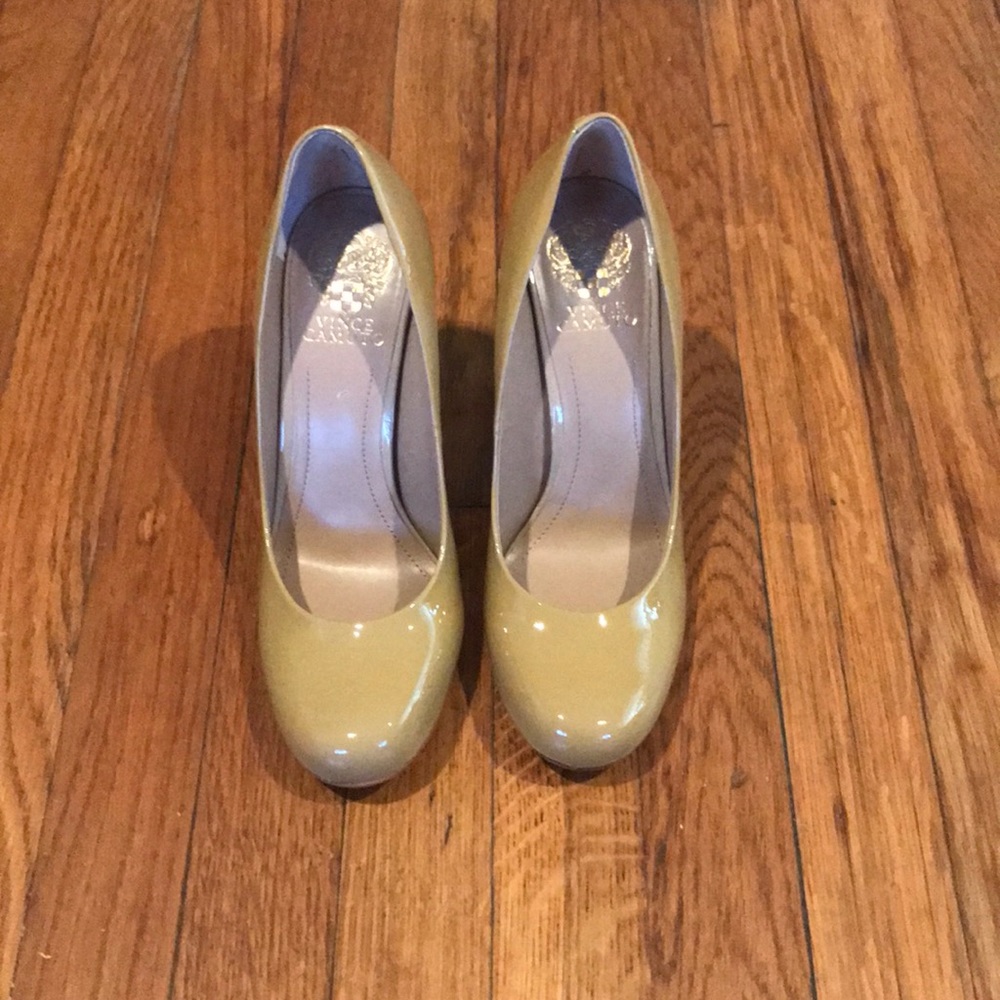 Vince Cairo tan/nude heels - 9M. NWT, never worn